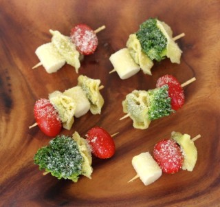 Tortellini-skewers